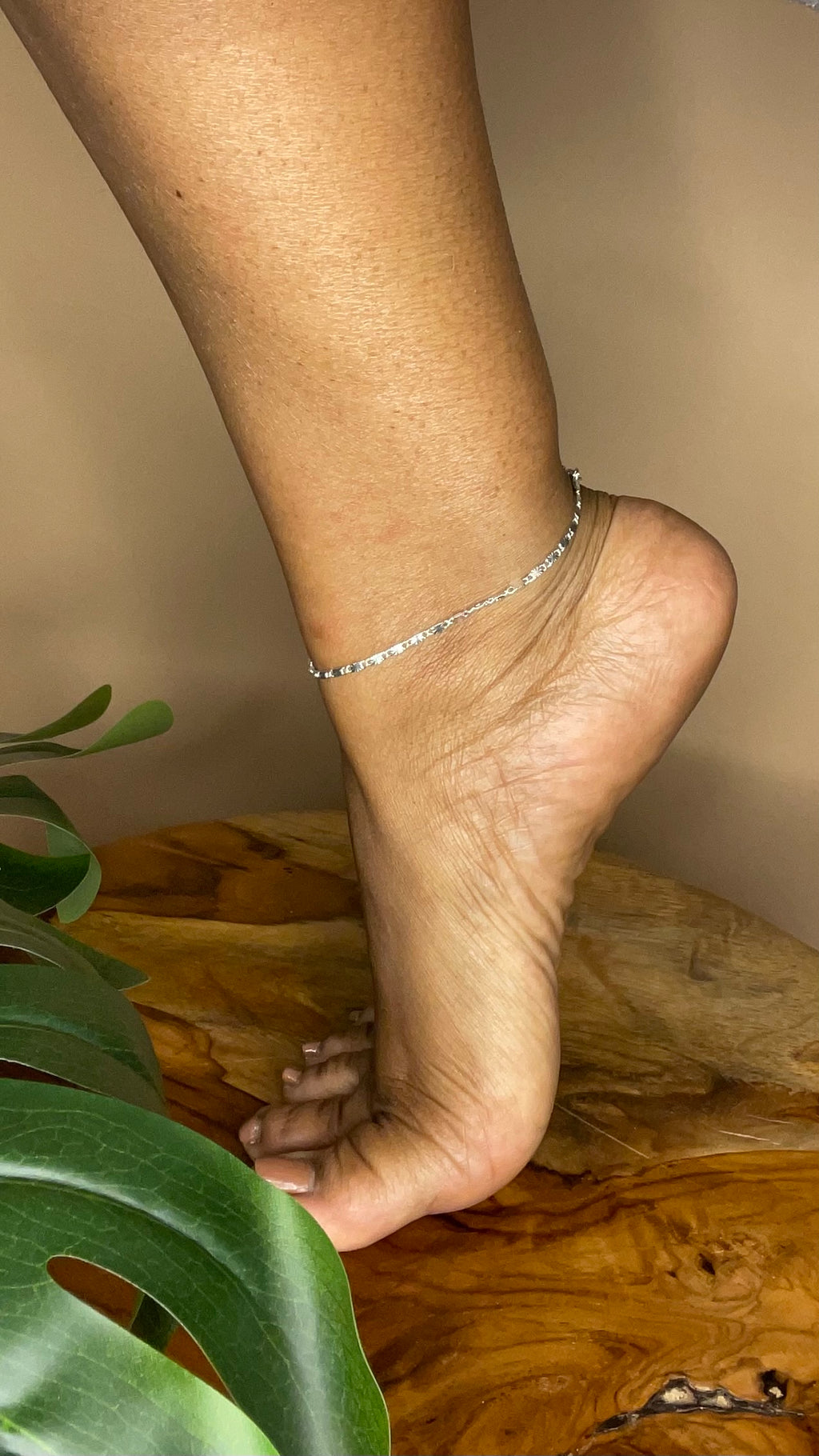 Dainty-Anklet