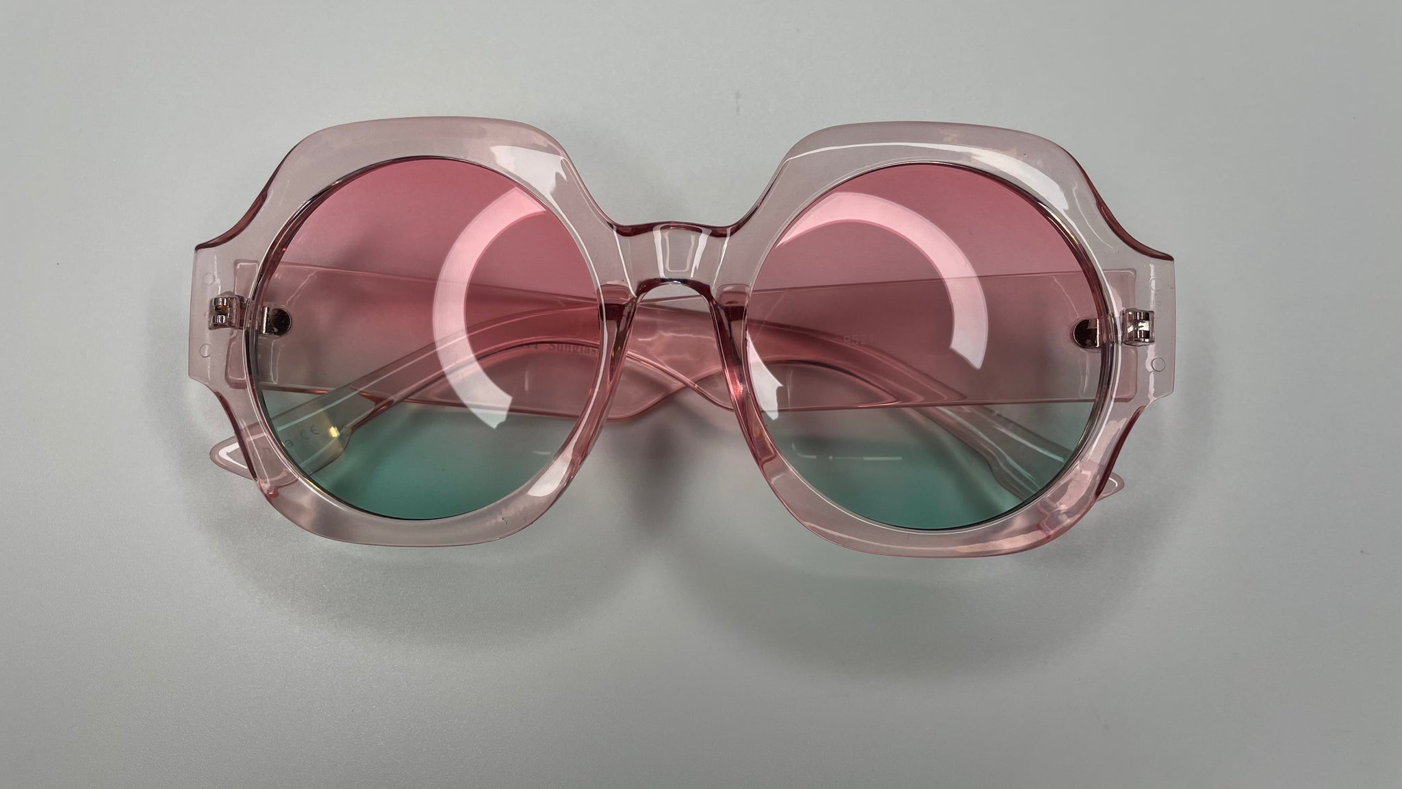 Pink-Ombre-Sunglasses for women 